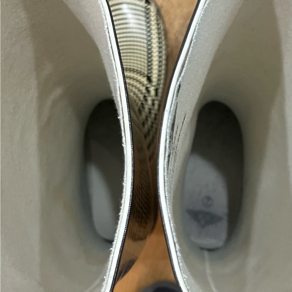 Size 7 Forever Young rubber rain boots houndstooth. Adjustable calf buckle. - Picture 6 of 7